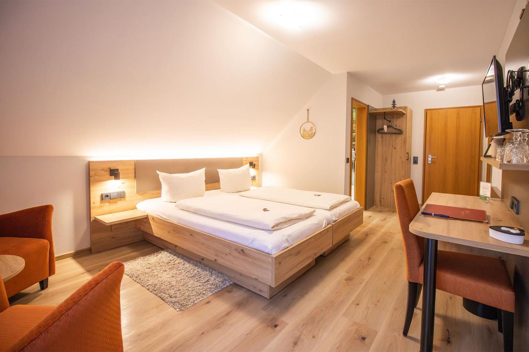Hotel - Gasthof Blume Oppenau Exteriör bild